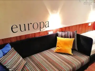 Europa Life - 35