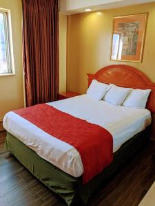 Jets Motor Inn - 2