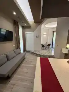 Th Luxury - 45