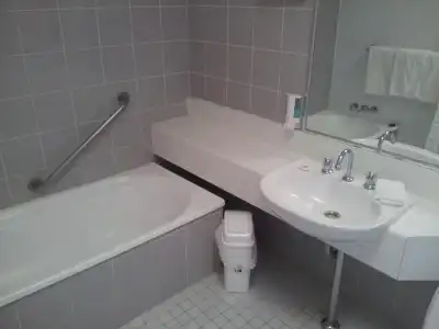 Reign Inn Newcastle - 6