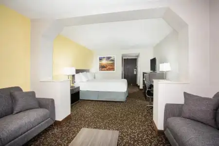 Days Inn by Wyndham Phoenix North - 38
