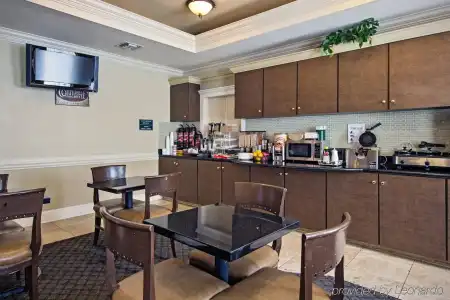 Spark by Hilton Lafayette South - 22