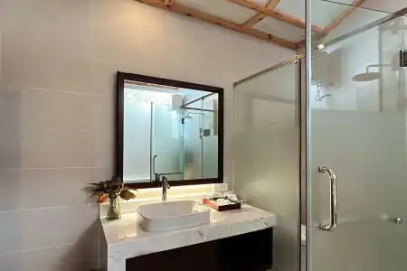 Hoang Ngoc Beach Resort - 8