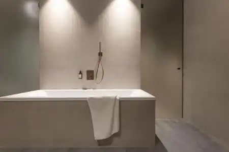 Amrai Suites - 122