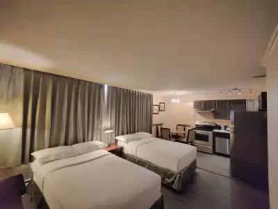 Divya Sutra Suites on Robson Downtown Vancouver - 77