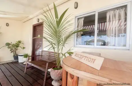 Luau Beach Inn - 2