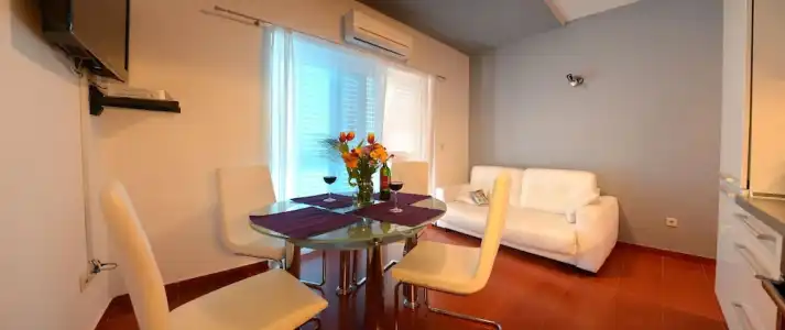 Villa Avantgarde - 190