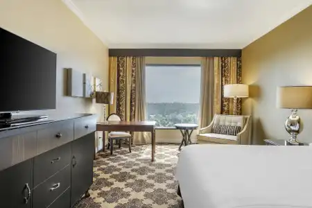 Omni Houston - 44