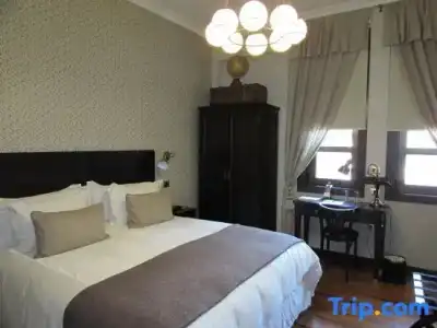 Boutique Castillo Rojo - 171