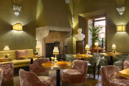 J and J Historic House - 21