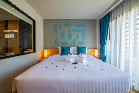 Golden Paradise - 6