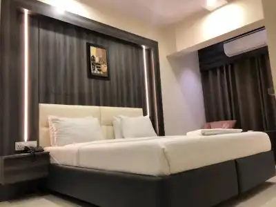 Avon Ruby - 51