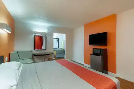 Motel 6 Houston, TX - East - 34