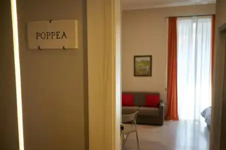 The Roman Empire Guesthouse - 90