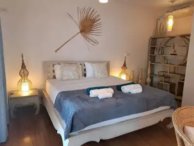 Laura's Guest House - adult only - - 3