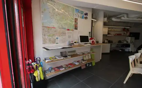 B my guesthouse - Hostel - 24