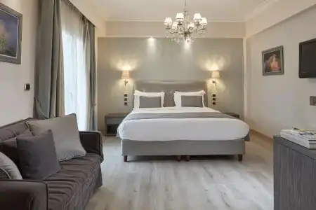 AVA & Suites - 30
