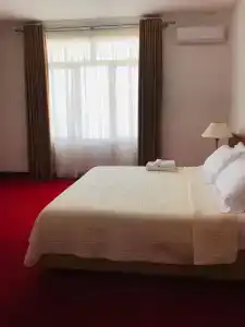 Chateau Linza Resort - 4