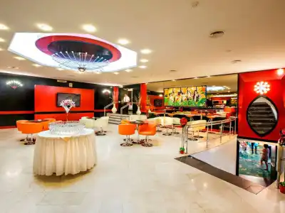 Aro Palace - 24