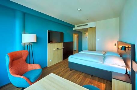 Premier Inn Wurzburg - 94