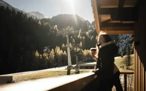 VALARA Alpine Art - 75