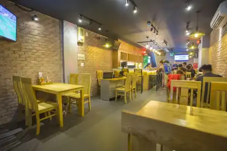 Saigon Marvel Hostel - 11