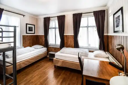 Guesthouse Aurora - 12