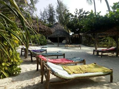Family Beach Bungalows - 14