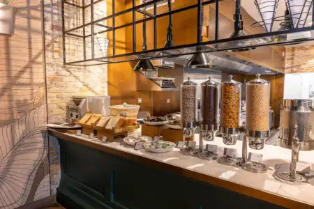 Premier Inn Dubai Barsha Heights - 48