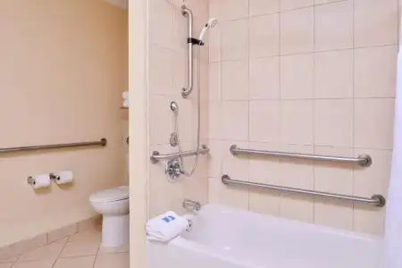 Holiday Inn Express Tampa N I-75 - University Area by IHG - 58