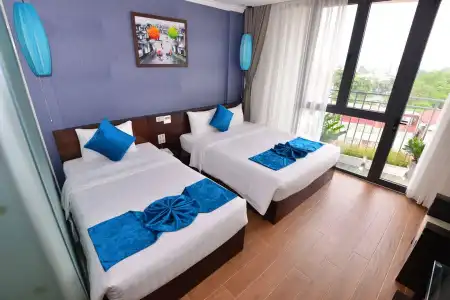 Bella Premier & Rooftop Skybar - 4