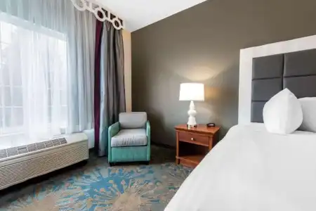 Best Western Erie Inn & Suites - 34
