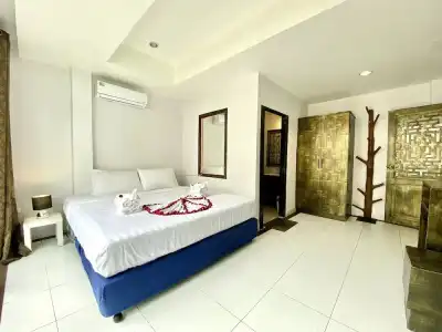 Beachwalk Patong - 20