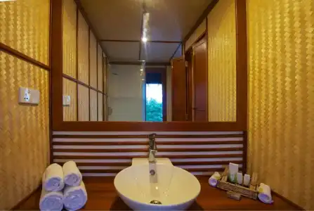 Yathra Houseboat - 16