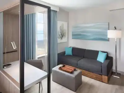 SpringHill Suites by Marriott New Smyrna Beach - 75