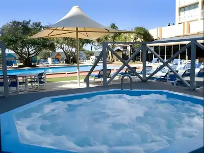 Chateau Beachside Resort - 11