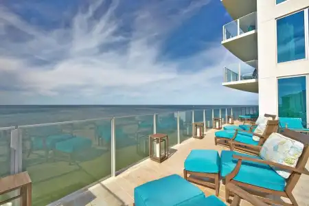 Opal Sands Resort - 17