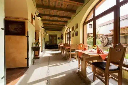 Selsky Dvur - Bohemian Village Courtyard - 29