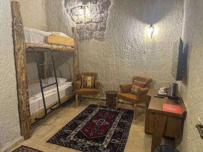 Tulip Cave Suites - 180