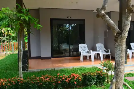 Lanta Nice Beach Resort - 17