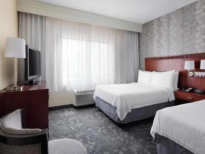 Courtyard by Marriott Denver Central Park - 35