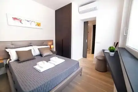 Grand Master Suites - 30