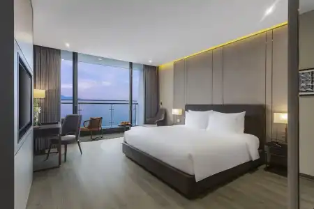 Le Sands Oceanfront Danang - 104