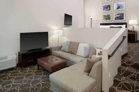 Hilton Garden Inn Marina Del Rey - 69