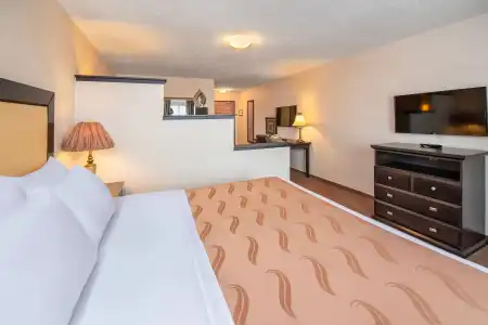 Quality Inn And Suites Lethbridge - 46