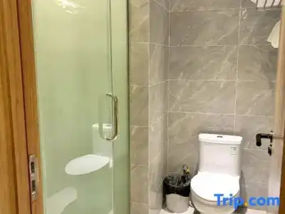 Tropic Towers Apartments - 22