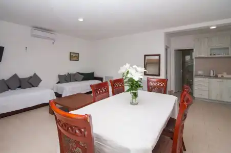 Open Sea Luxury Apartments - 26