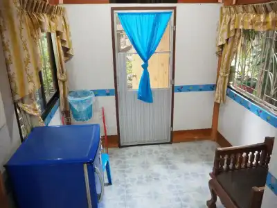 Three J Guesthouse - 75