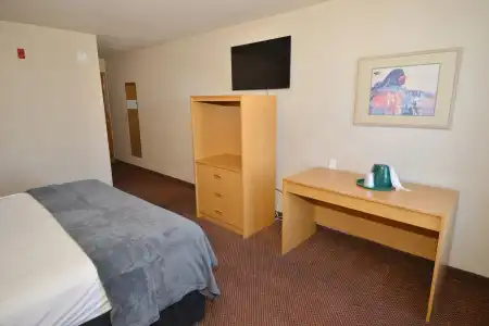 Sunrise Inn - 2