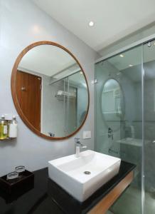 Lilac, 5th Block - 18